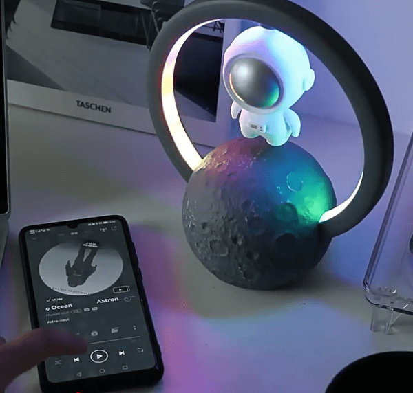 Creative Bluetooth Speaker with Levitation Astronaut - Image 4